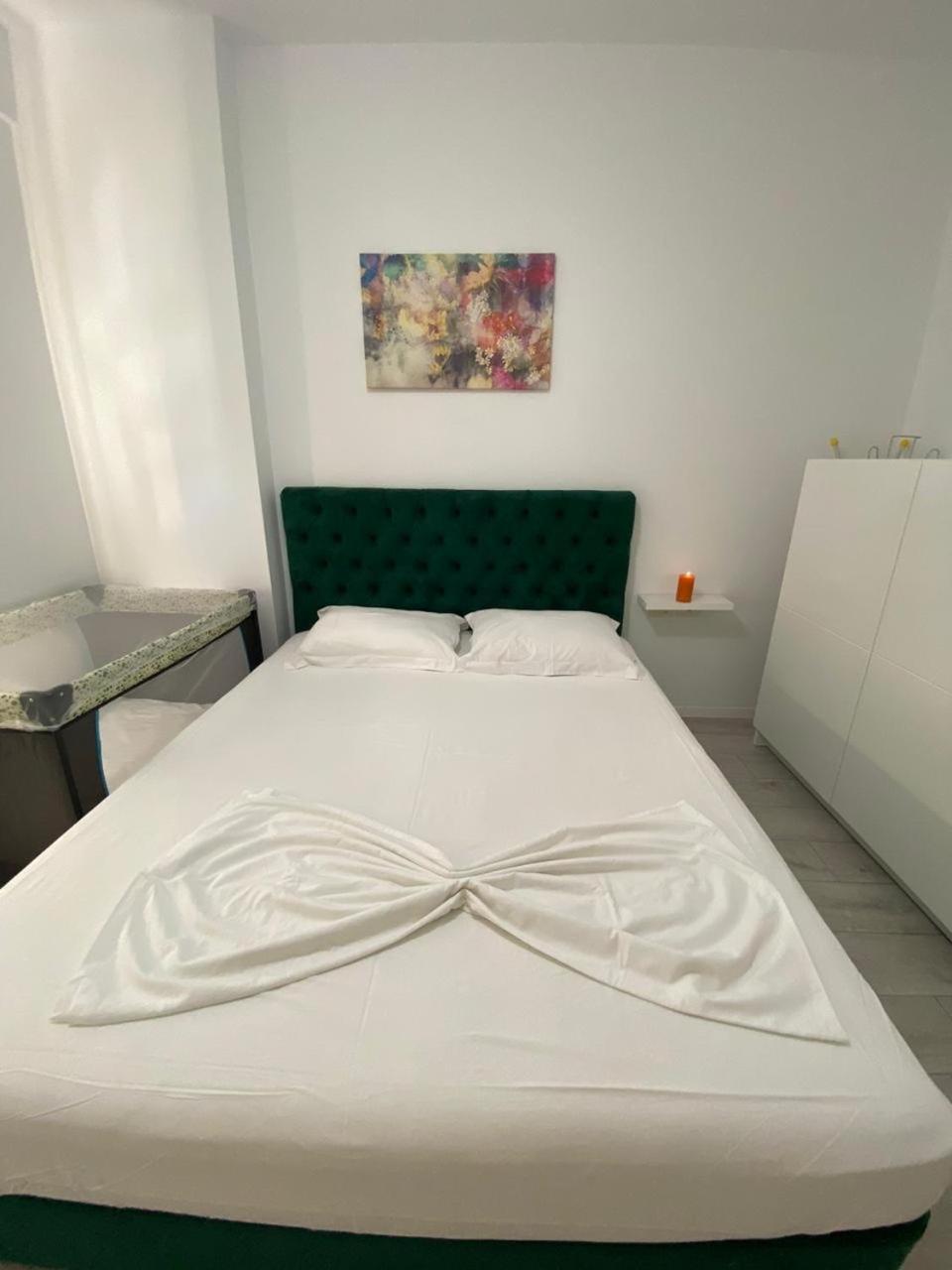 Rock Apartments Sarande Ngoại thất bức ảnh